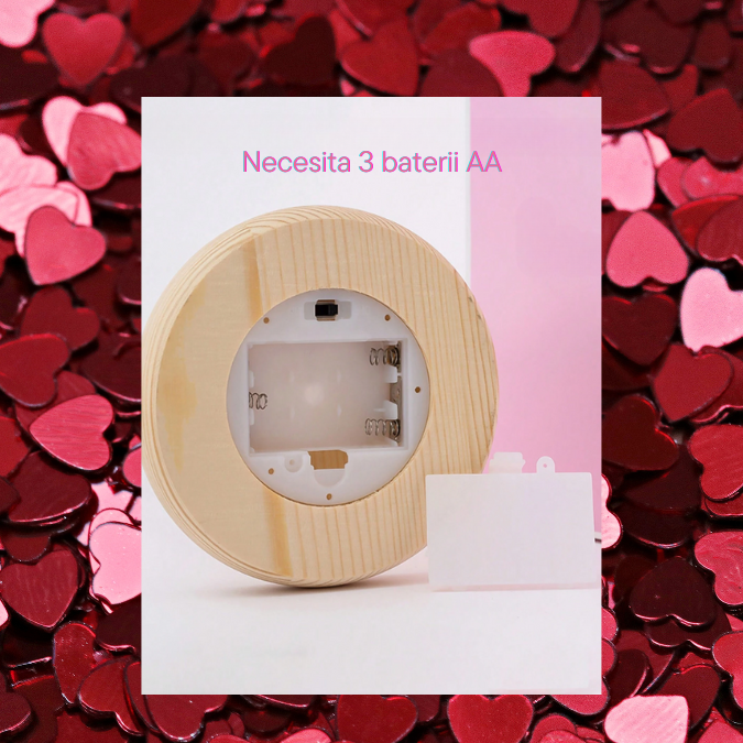 Trandafir cu Petale Holografice în Cupolă - Cadou Perfect pentru Valentine's Day